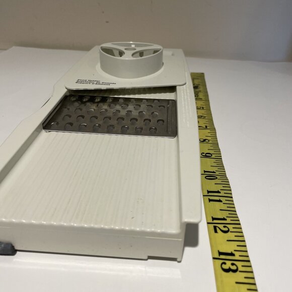 The Pampered Chef Ultimate Slice & Grate Mandoline Slicer 1085 - Picture 7 of 10